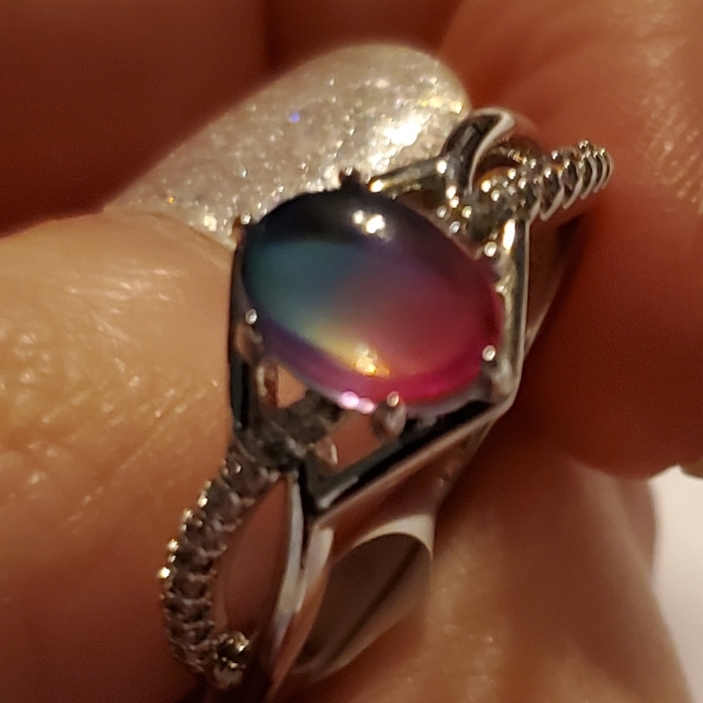 Smooth magenta ombre crystal